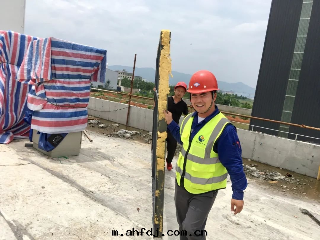 向(xiàng)優秀看(kàn)齊，與(yǔ)榜樣(yàng)比肩 | 四(sì)月(yuè)優秀員工名(míng)單出炉