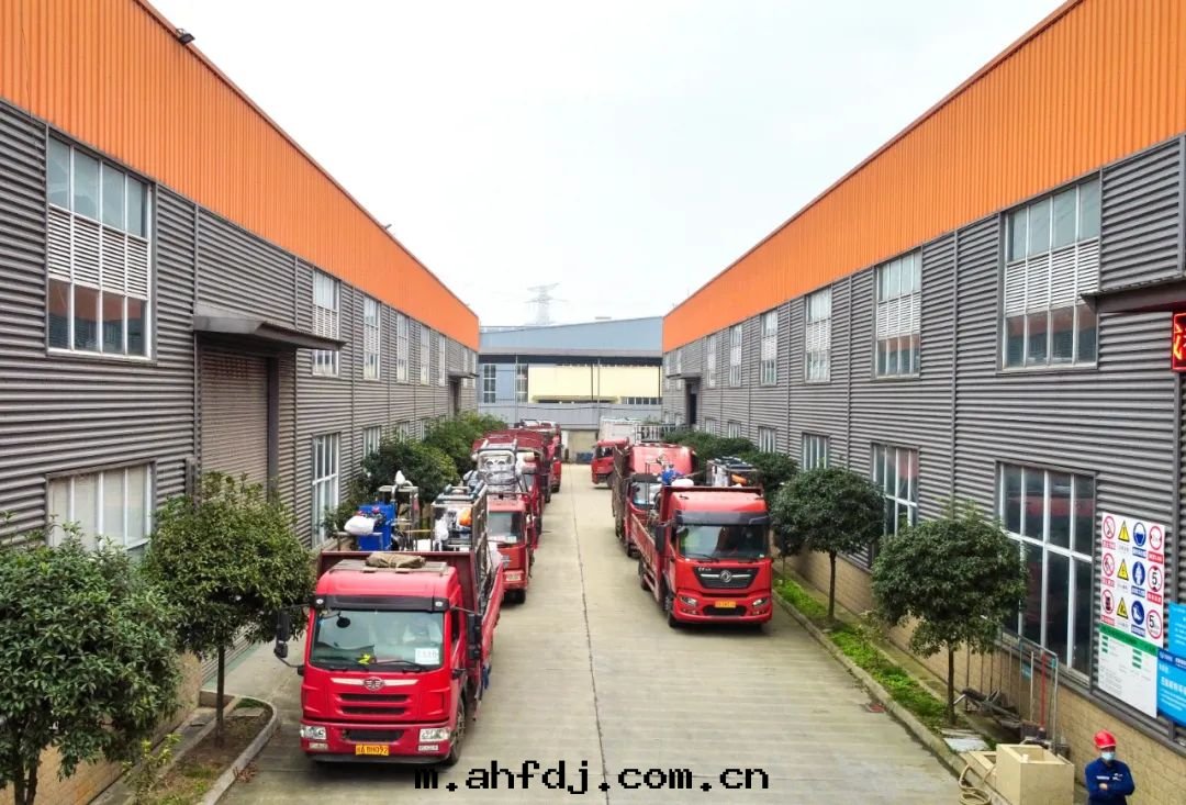 川(chuān)西(xī)气田(tián)雷(léi)口(kǒu)坡組气藏开發(fà)建設气田(tián)水(shuǐ)綜合處(chù)理(lǐ)項目順利發(fà)貨！